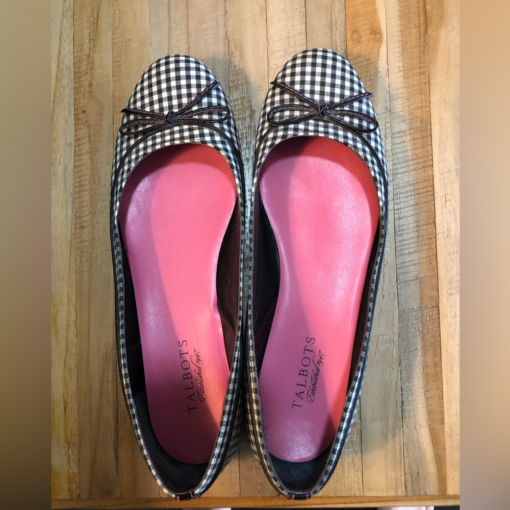 TALBOTS GINGHAM FLATS